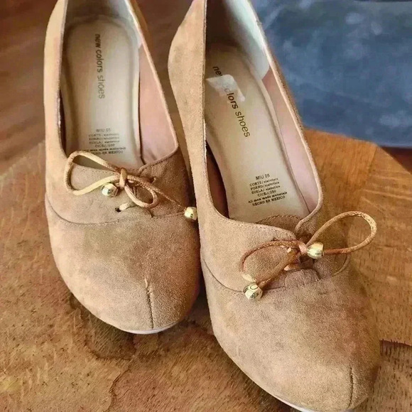 Tan dress heel suede material size 5 - Picture 5 of 5